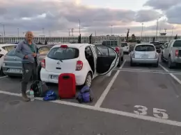 Unser Parkplatz am Flughafen Heraklion.jpg